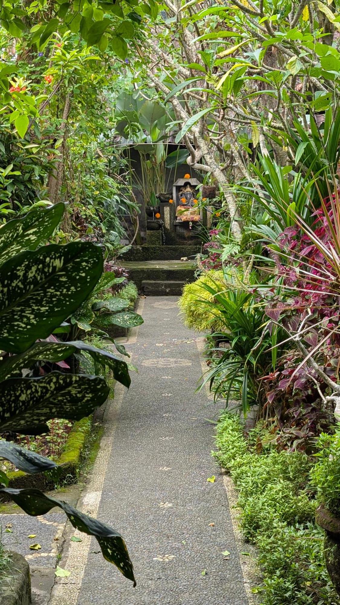 Krisda Ubud Guest House מראה חיצוני תמונה