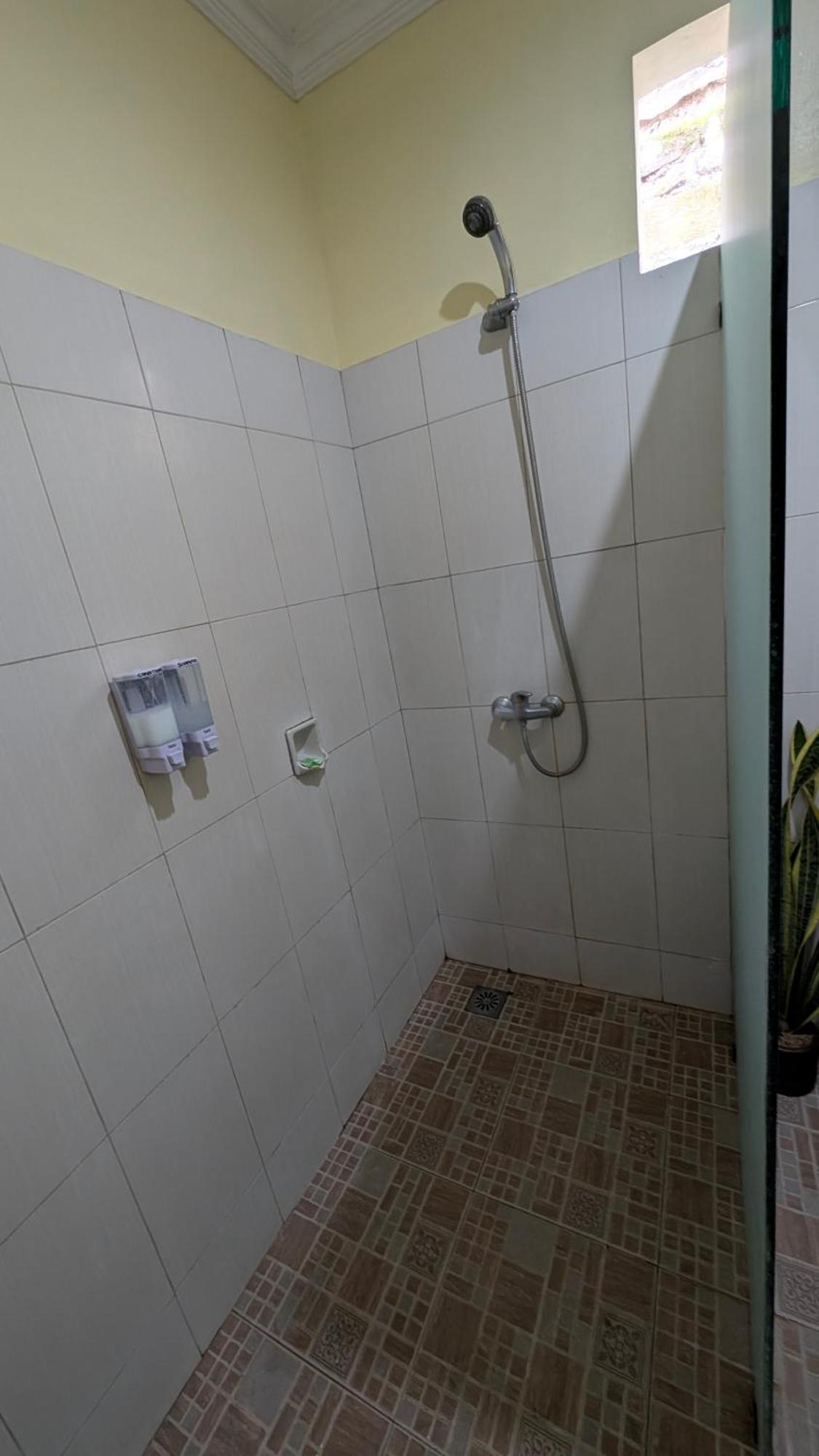 Krisda Ubud Guest House מראה חיצוני תמונה